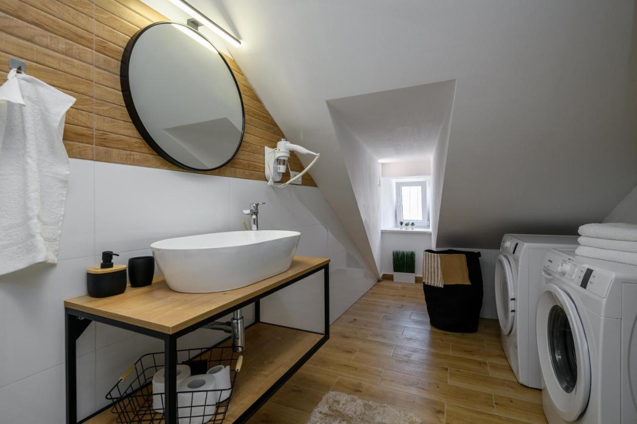 Marin & Ketty's Boutique Place At The Heart Of Apartment