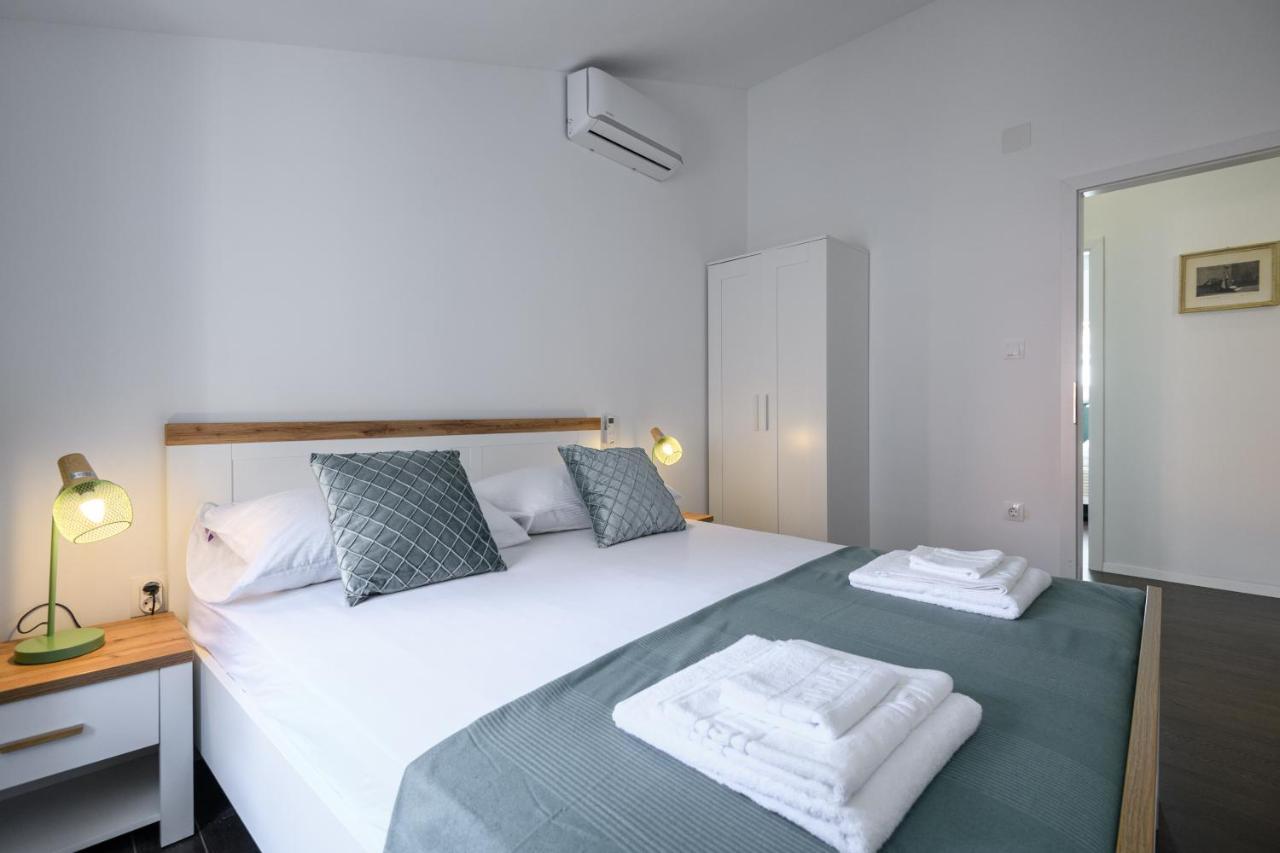 Apartment Marin & Ketty's Boutique Place At The Heart Of *